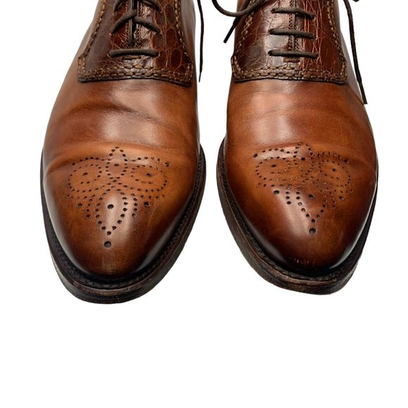 MAGNANNI Brown Calfskin & Crocodile‎ Medallion Toe Dress Brogues
